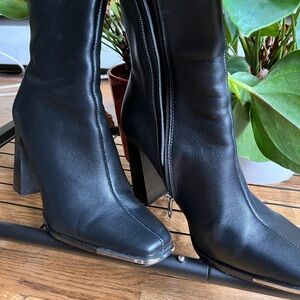 Elegant Black Women's Boots